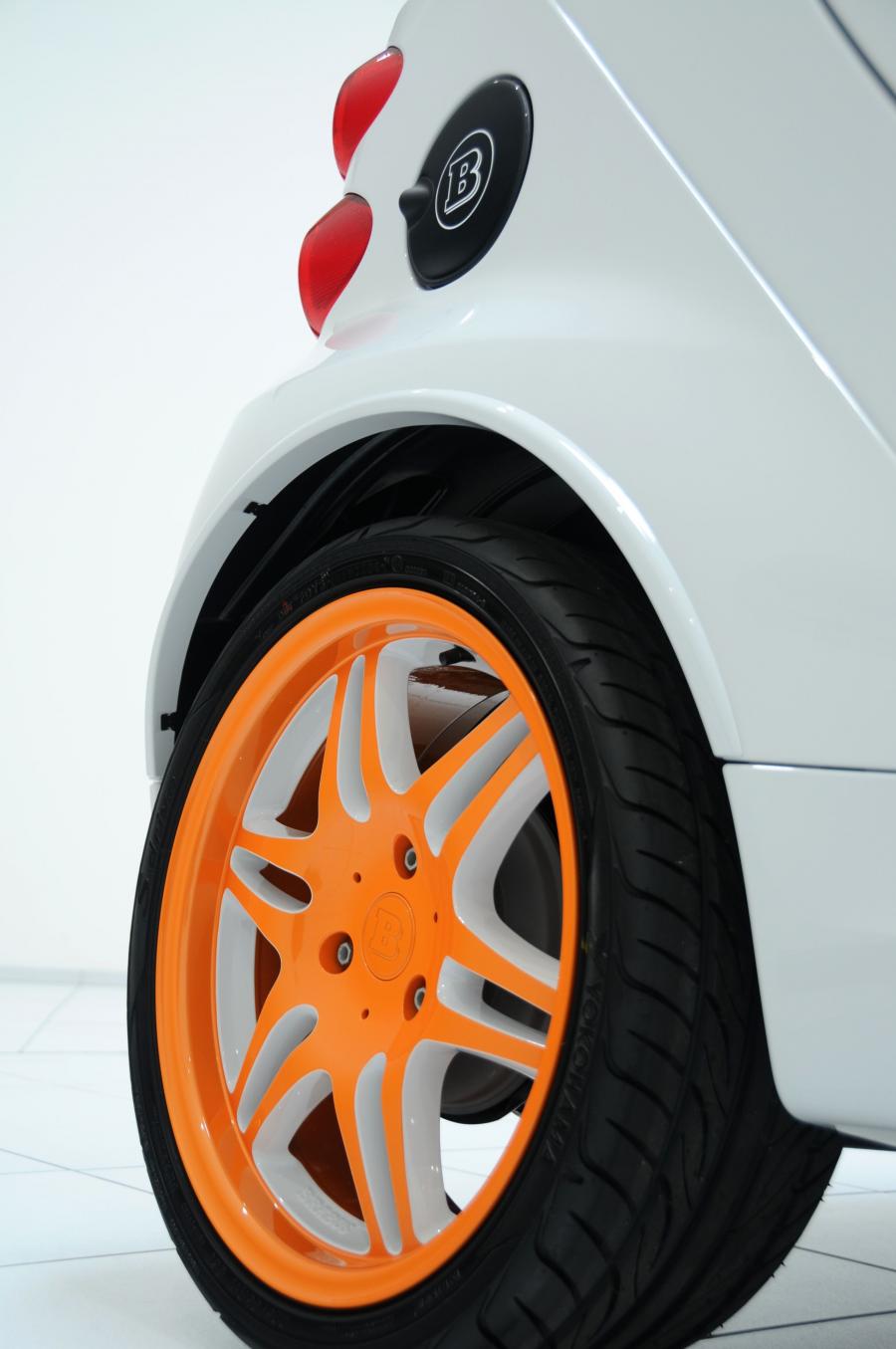 Колеса Smart ForTwo Tailor Made by Brabus 2009 года  (фото 8 из 15)